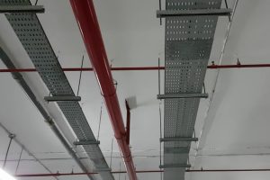 محاسبه ابعاد و ظرفیت سینی کابل برای تامین ایمنی کابل‌ها