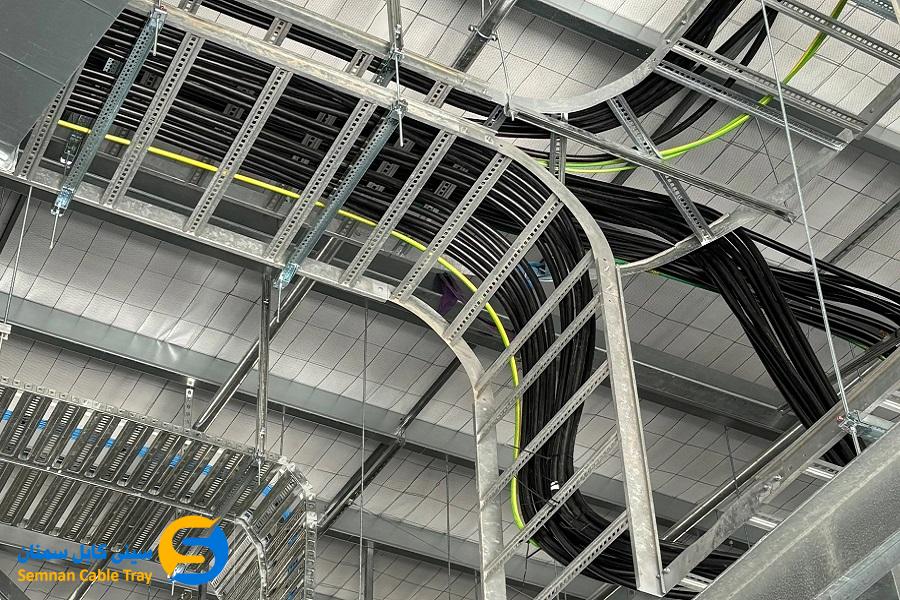 ایمنی و نظم محیط کاری با سینی کابل