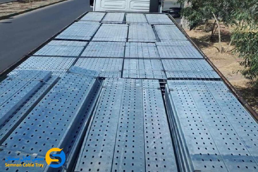 نکات ایمنی نصب نردبان کابل روی دیوار و سقف